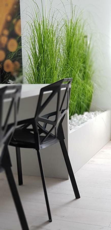 West Residence Apartments Timisoara Ngoại thất bức ảnh