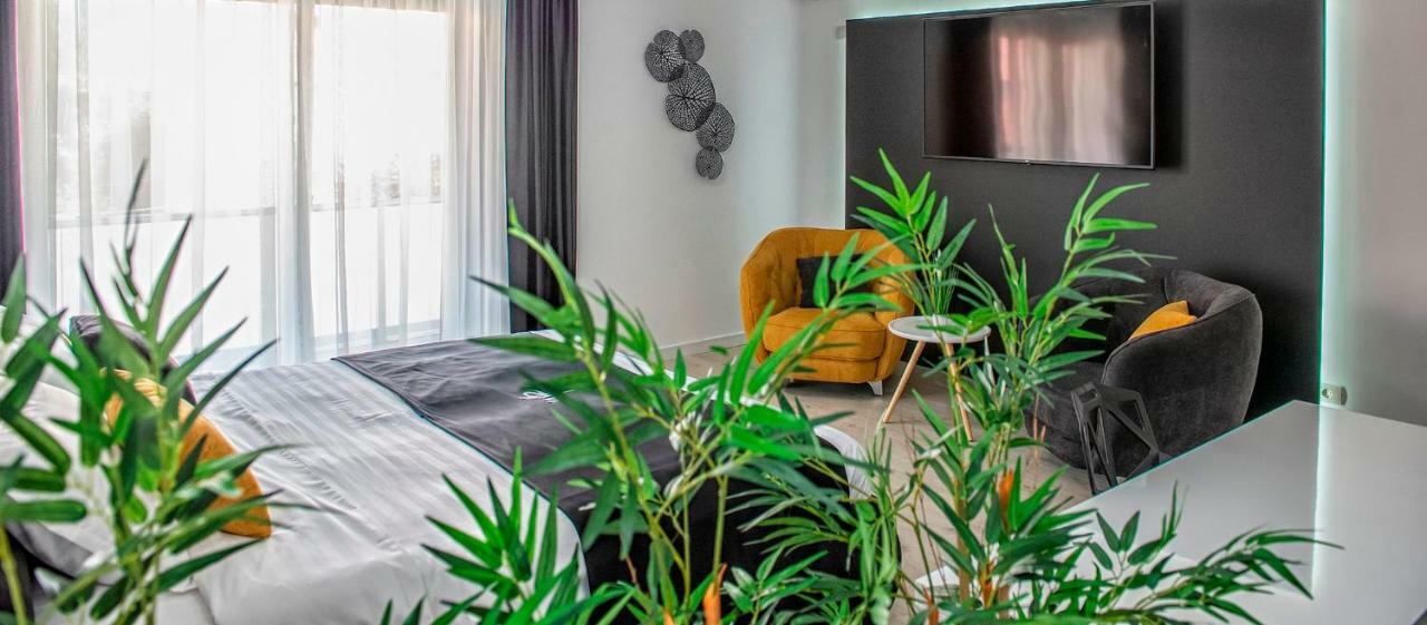 West Residence Apartments Timisoara Ngoại thất bức ảnh