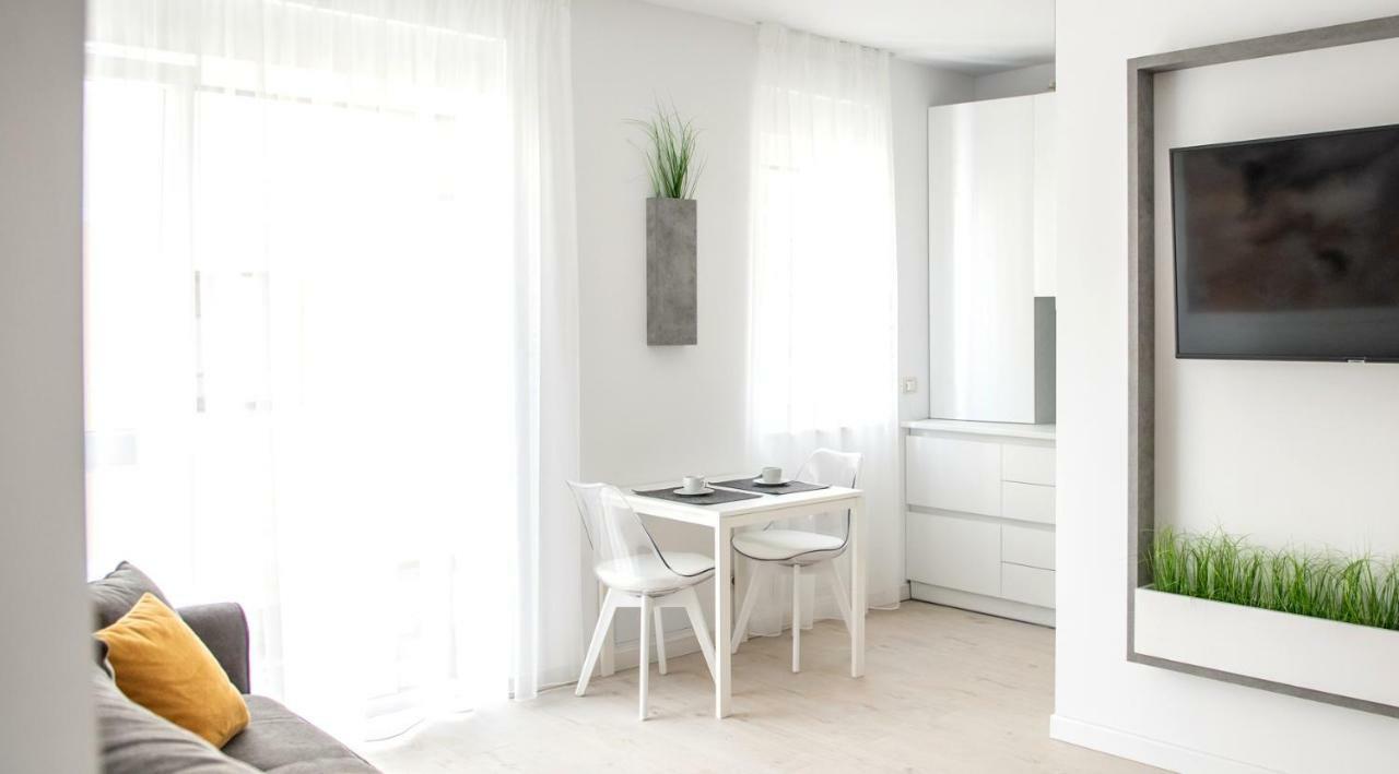 West Residence Apartments Timisoara Ngoại thất bức ảnh